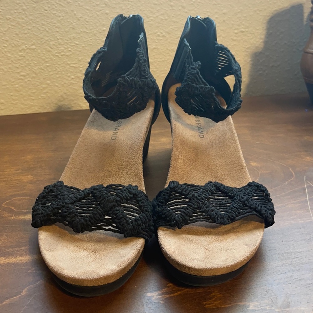 Lucky Brand Kayden crochet wedge sandal